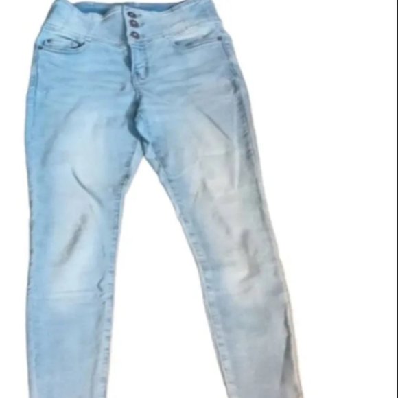 High Rise Sculpting Cropped Jeans - Picture 1 of 3